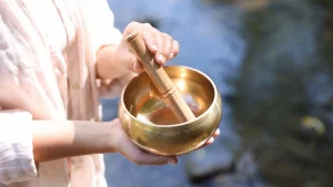 Huyền thoại chuông xoay Tây Tạng được làm từ 7 kim loại